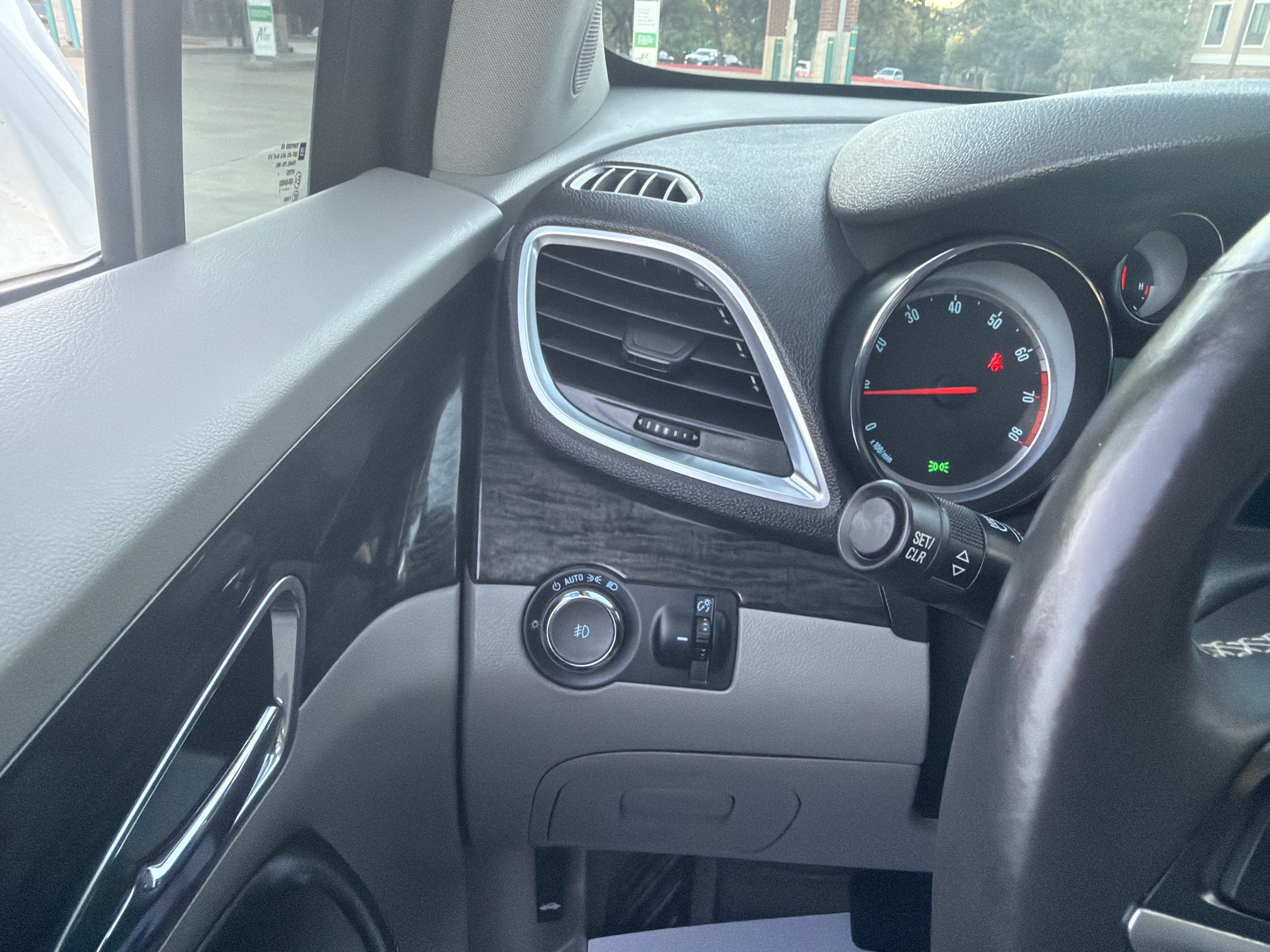 Used 2013 Buick Encore Leather FWD image 23