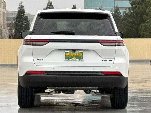 New 2025 Jeep Grand Cherokee Limited image 5