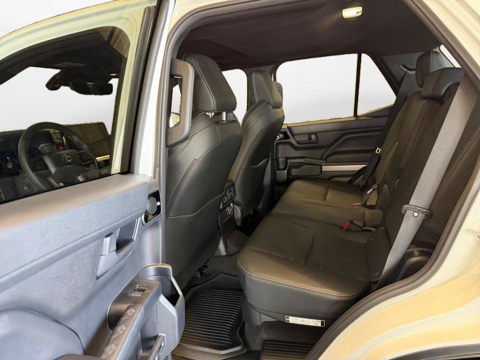Certified 2026 Toyota 4Runner TRD Off-Road Premium w/ Tow Technology Package AWD/4WD image 16