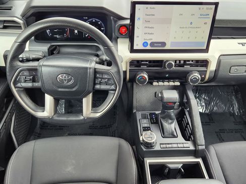 Used 2024 Toyota Tacoma TRD Off-Road image 3