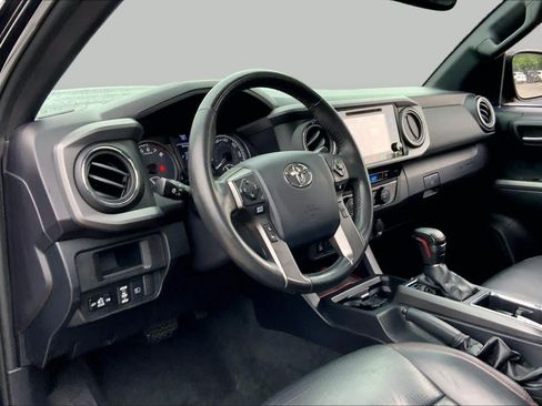 Used 2019 Toyota Tacoma TRD Pro AWD/4WD image 16