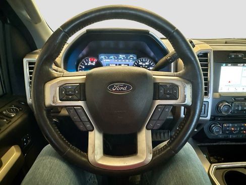 Used 2017 Ford F350 Lariat w/ Lariat Ultimate Package AWD/4WD image 12