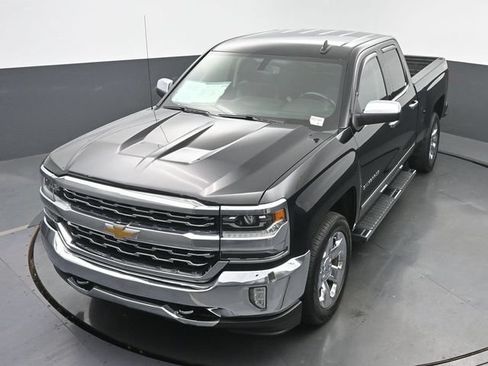 Used 2017 Chevrolet Silverado 1500 LTZ w/ Sport Package AWD/4WD image 11