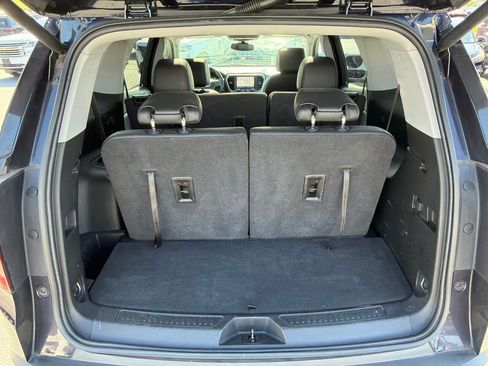 Used 2021 GMC Acadia AT4 w/ Trailering Package AWD/4WD image 18
