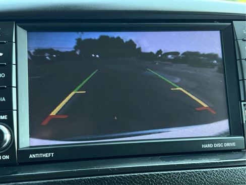 Used 2019 Dodge Grand Caravan SE FWD image 36