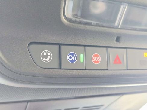 Used 2025 Chevrolet Blazer EV LT image 23