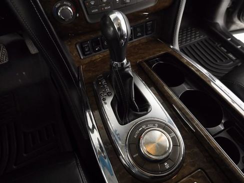 Used 2016 INFINITI QX80 4WD w/ Driver's Assistance Package image 40