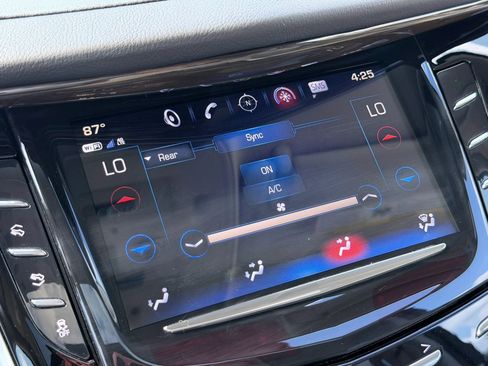 Used 2020 Cadillac Escalade ESV Premium Luxury AWD/4WD image 39