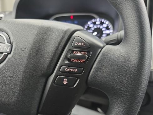 Used 2025 Nissan Frontier SV RWD image 35
