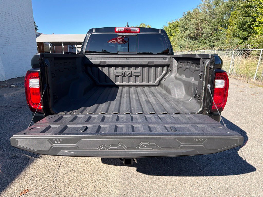Used 2025 GMC Canyon Denali w/ LPO, Denali Black Edition AWD/4WD image 17