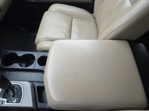 Used 2012 Toyota Sequoia Platinum image 23