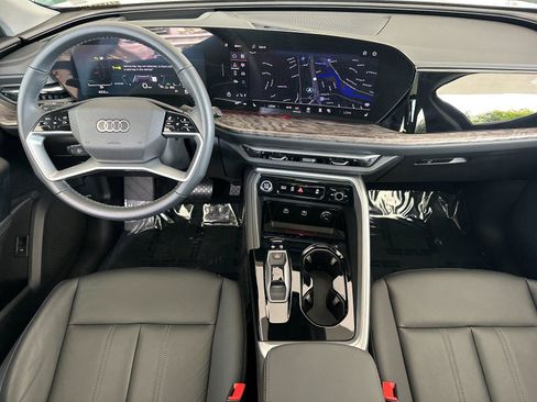 Used 2025 Audi Q5 Premium Plus w/ Premium Plus AWD/4WD image 13
