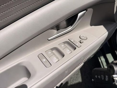 New 2026 Hyundai Elantra SE FWD image 12