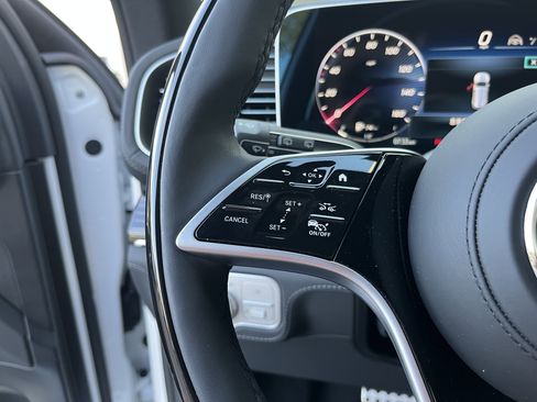 New 2026 Mercedes-Benz GLS 580 4MATIC image 26