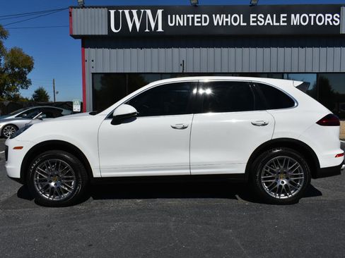 Used 2018 Porsche Cayenne Platinum Edition image 9