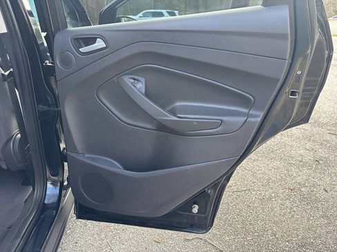 Used 2016 Ford Escape SE w/ Equipment Group 201A image 24