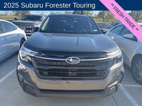 Used 2025 Subaru Forester Touring image 2