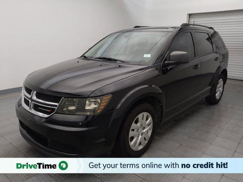 Used 2019 Dodge Journey SE image 1