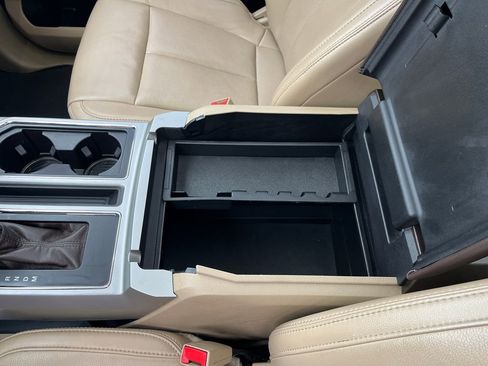 Used 2019 Ford F150 Lariat w/ Equipment Group 502A Luxury image 28