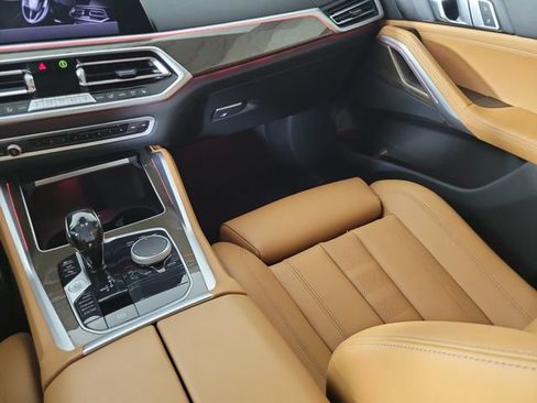 Used 2022 BMW X6 xDrive40i w/ M Sport Package AWD/4WD image 14