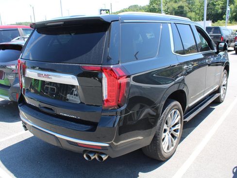 Used 2021 GMC Yukon Denali w/ Denali Premium Package AWD/4WD image 6