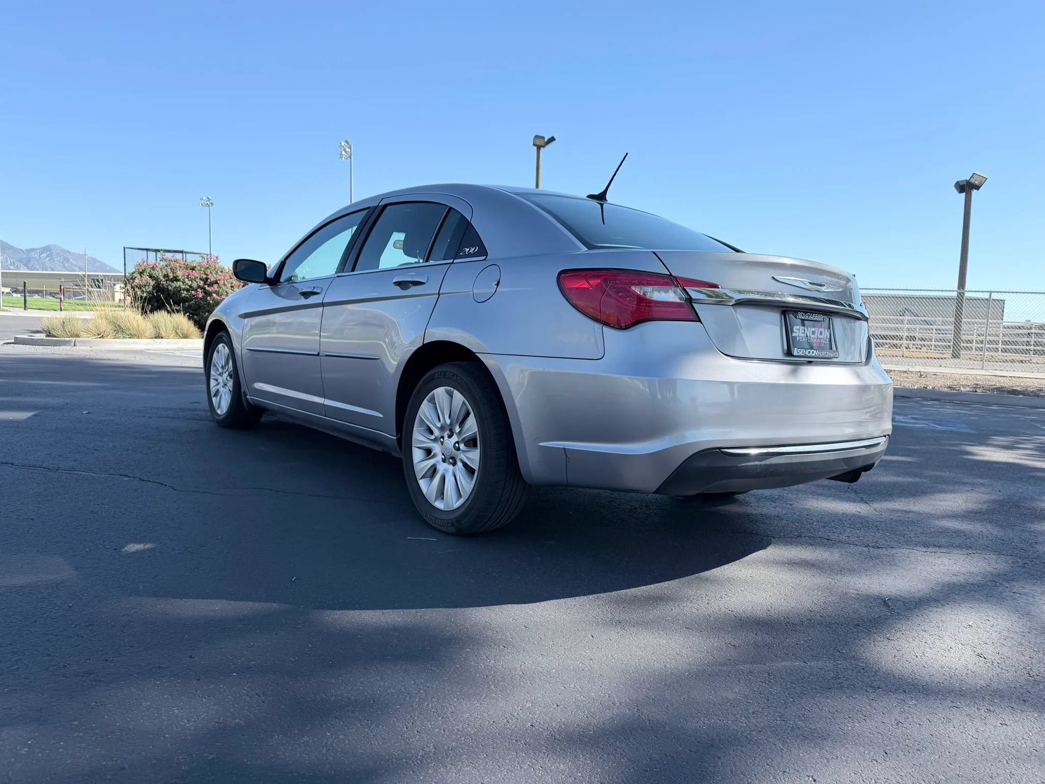Used 2013 Chrysler 200 LX FWD image 7