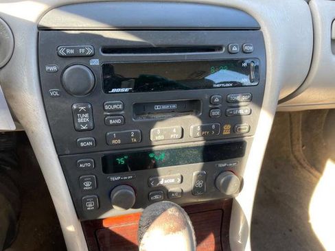 Used 1999 Cadillac Seville SLS w/ Personalization Pkg image 34