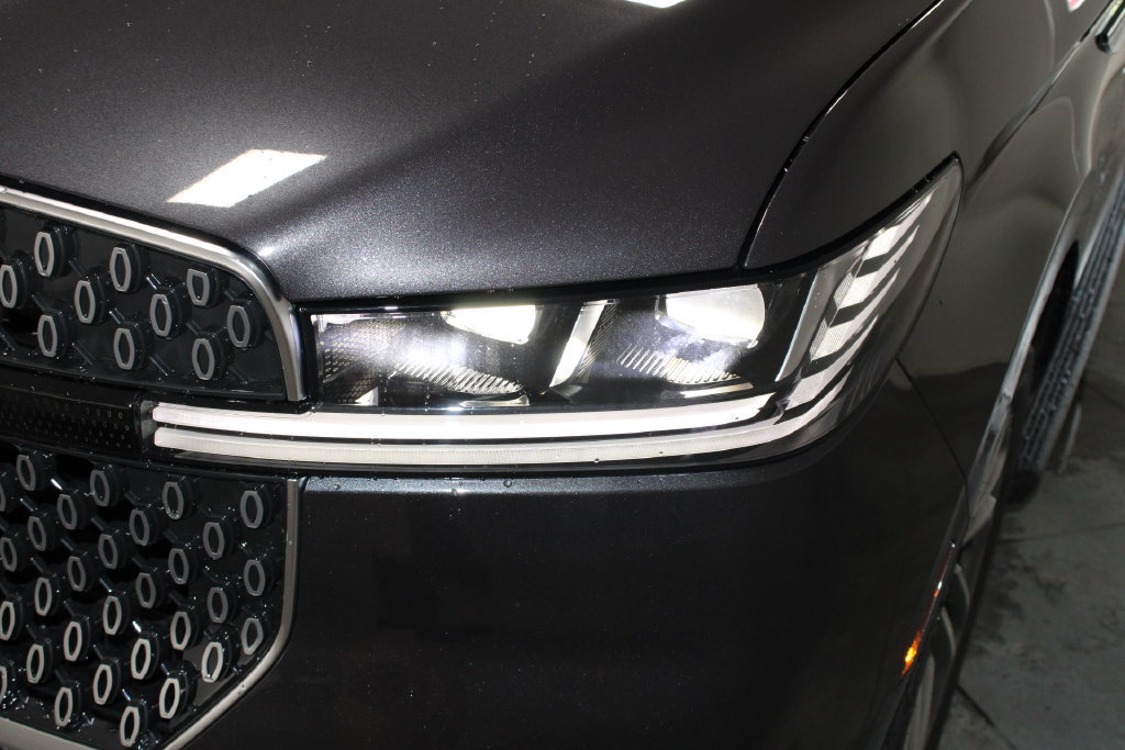 New 2026 Lincoln Navigator Premiere AWD/4WD image 56