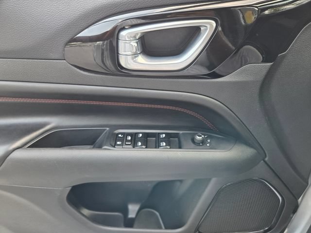 Used 2024 Jeep Compass Trailhawk AWD/4WD image 28