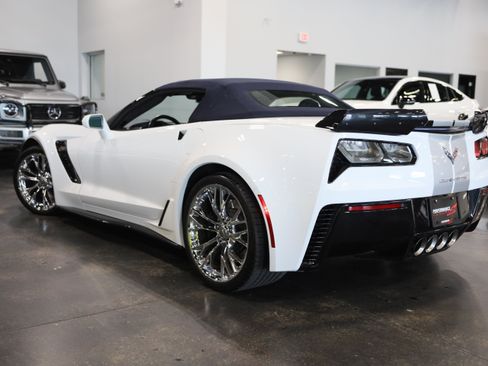 Used 2016 Chevrolet Corvette Z06 w/ 3LZ Preferred Equipment Group RWD image 6