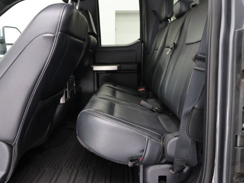 Used 2022 Ford F350 Lariat w/ Chrome Package AWD/4WD image 9