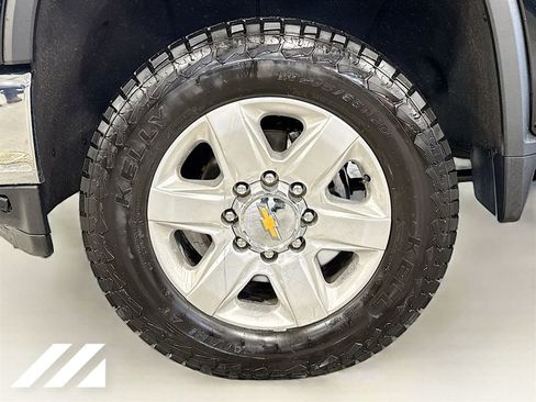 Used 2023 Chevrolet Silverado 2500 LTZ w/ LTZ Plus Package image 31