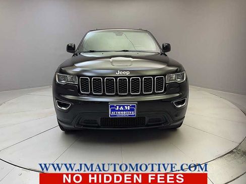 Used 2019 Jeep Grand Cherokee Laredo AWD/4WD image 8