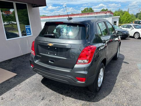 Used 2020 Chevrolet Trax LS AWD/4WD image 6