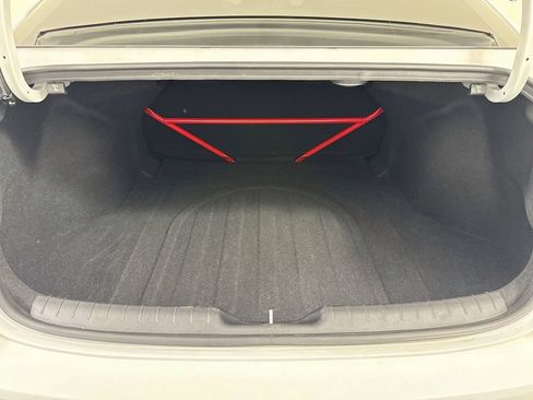 Used 2022 Hyundai Elantra N FWD image 28