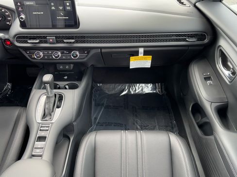 New 2026 Honda HR-V EX-L image 16