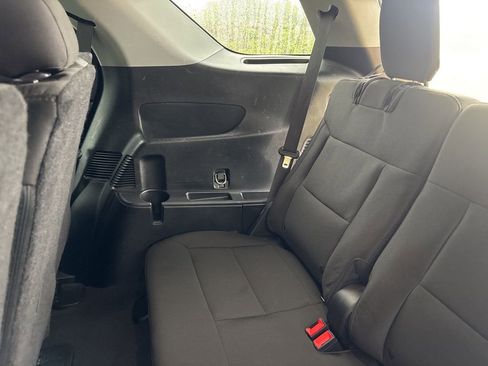 Used 2022 Ford Explorer XLT AWD/4WD image 51