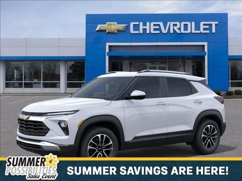 New 2026 Chevrolet TrailBlazer LT w/ Convenience Package AWD/4WD image 2