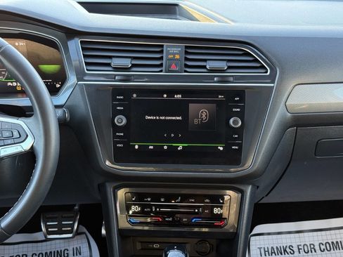 Used 2023 Volkswagen Tiguan SE R-Line image 20