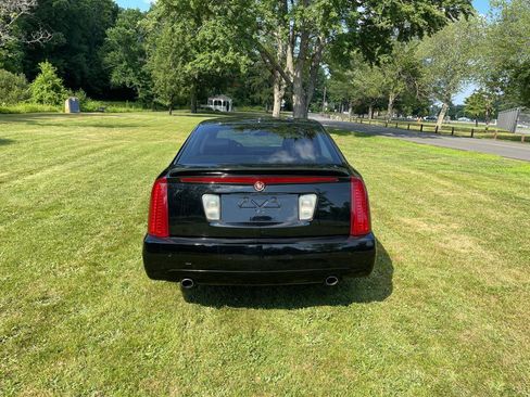 Used 2006 Cadillac STS V8 w/ Preferred Equipment Group RWD image 15