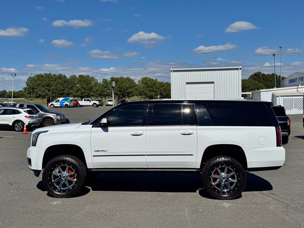 Used 2018 GMC Yukon XL Denali w/ Open Road Package AWD/4WD image 3