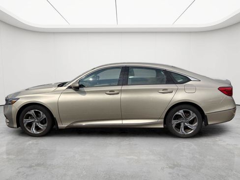 Used 2018 Honda Accord EX image 7