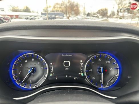 New 2026 Chrysler Pacifica Select w/ S Appearance Package image 14