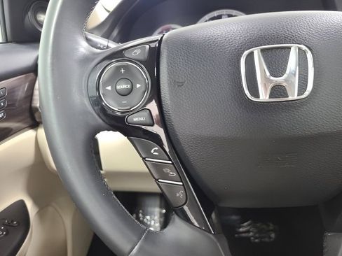 Used 2016 Honda Accord EX-L image 25