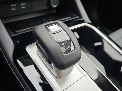 New 2026 Mitsubishi Outlander SE image 11