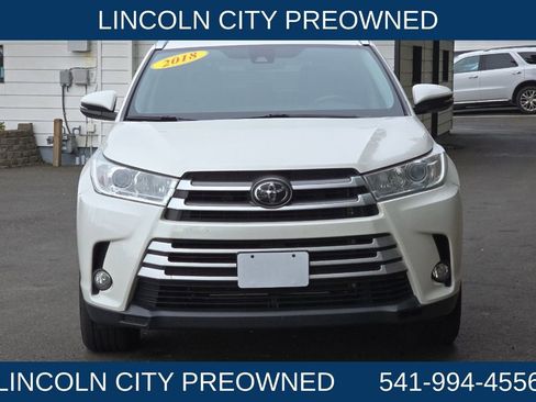 Used 2018 Toyota Highlander XLE image 8