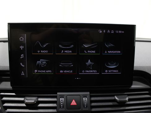 Used 2021 Audi Q5 Prestige w/ Prestige Package image 16