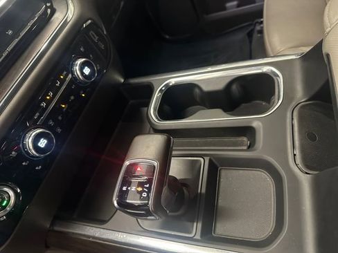 Used 2023 GMC Sierra 1500 SLT w/ SLT Convenience Package image 36