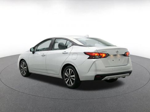 Used 2025 Nissan Versa SV FWD image 7