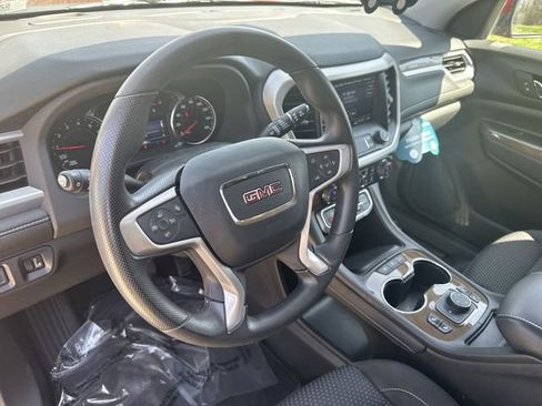 Certified 2023 GMC Acadia SLE w/ Driver Convenience Package AWD/4WD image 12